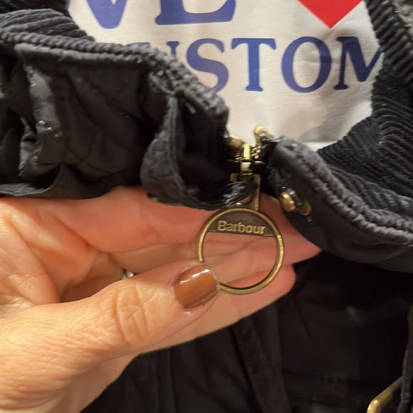 Barbour quilted jacket. - Picture 7 of 9